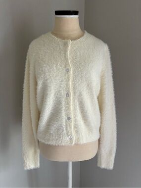 Fuzzy Feathery White Cardigan Soft Long Sleeve Cozy Sweater Size Medium